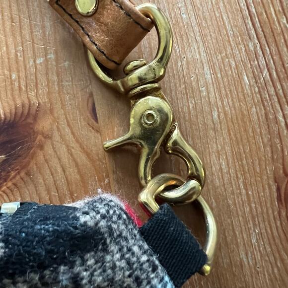 Rais Cane Vida Crossbody Bag with Pendleton Wool and Leather - Picture 10 of 14